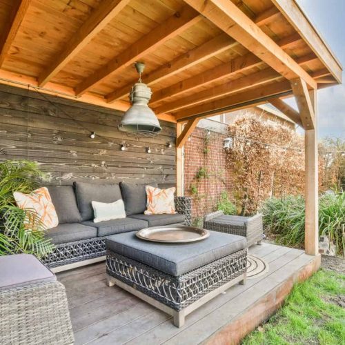 Neat patio with sitting area